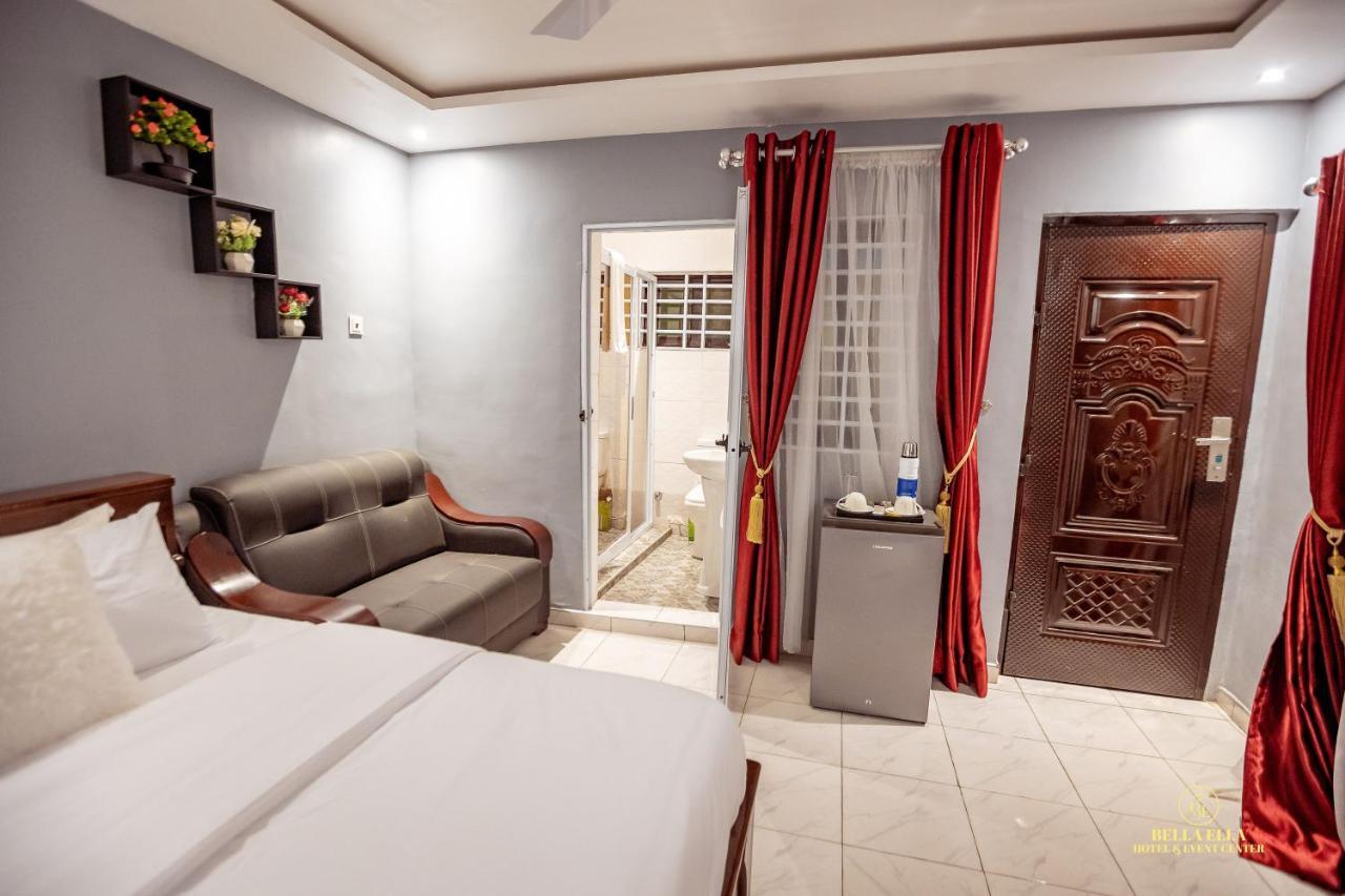 Bella Ella Hotel & Event Center Kasoa Экстерьер фото