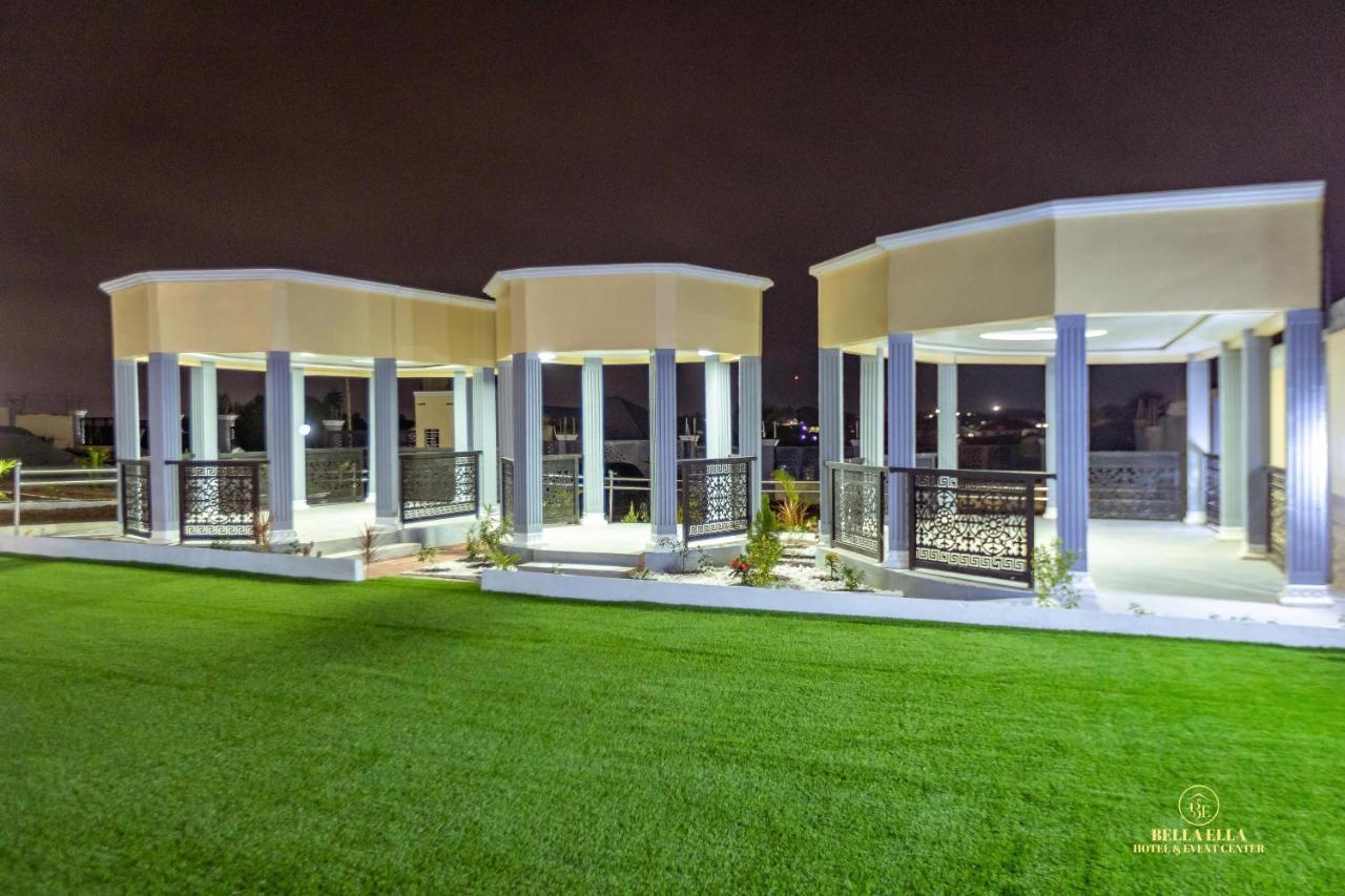 Bella Ella Hotel & Event Center Kasoa Экстерьер фото
