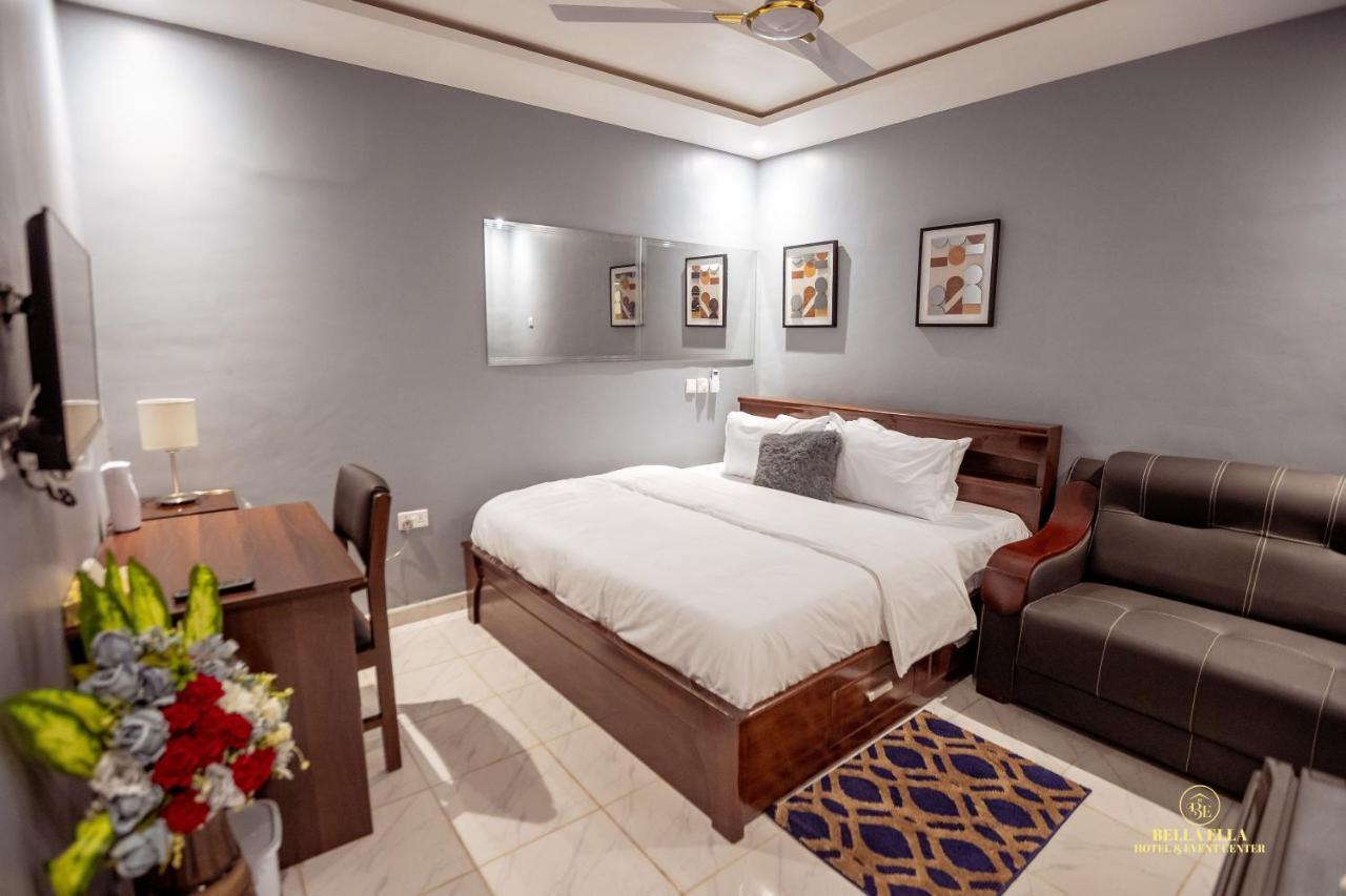 Bella Ella Hotel & Event Center Kasoa Экстерьер фото